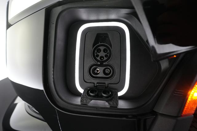 2023 Rivian R1T