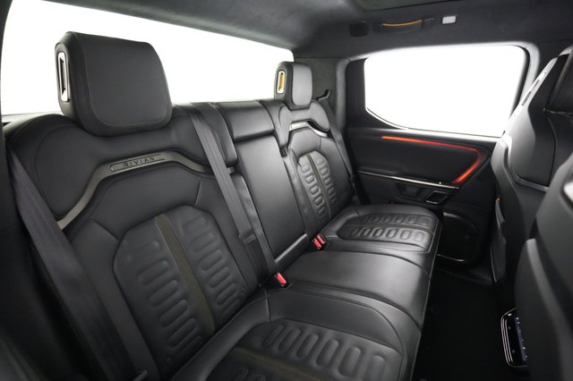 2023 Rivian R1T — photo 4 of 22