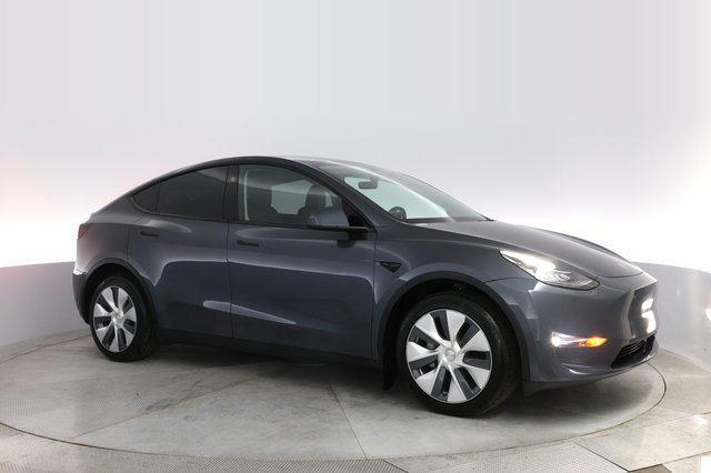 2023 Tesla Model Y — photo 11 of 26