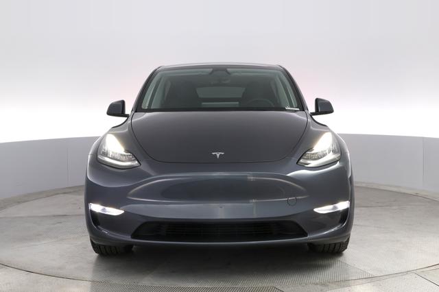 2023 Tesla Model Y — photo 9 of 26