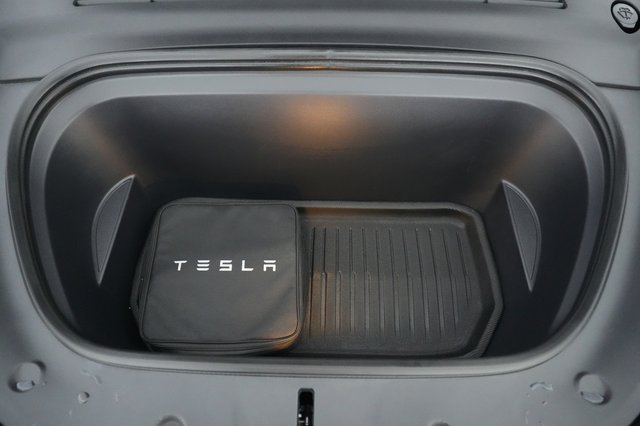 2023 Tesla Model Y — photo 24 of 26