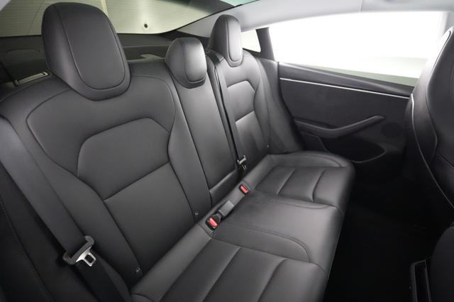 2024 Tesla Model 3 — photo 4 of 21