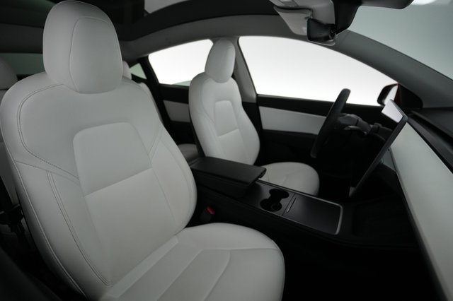 2021 Tesla Model Y — photo 19 of 23
