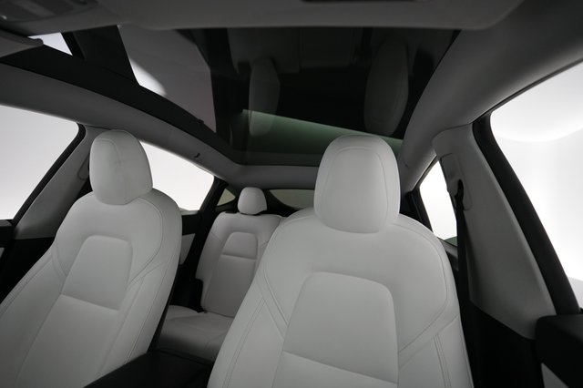 2021 Tesla Model Y — photo 20 of 23