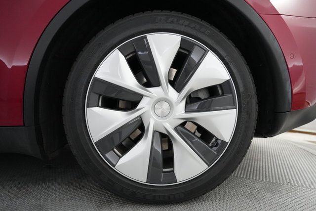 2021 Tesla Model Y — photo 16 of 23