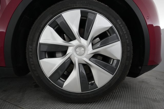2021 Tesla Model Y — photo 7 of 23