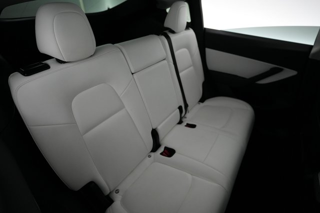 2021 Tesla Model Y — photo 4 of 23