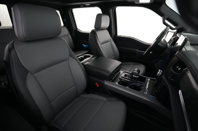 2024 Ford F-150 Lightning — photo 12 of 16