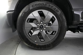 2024 Ford F-150 Lightning — photo 9 of 16