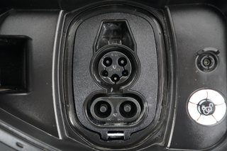 2024 Ford F-150 Lightning — photo 8 of 16