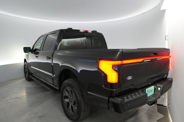 2024 Ford F-150 Lightning — photo 2 of 16