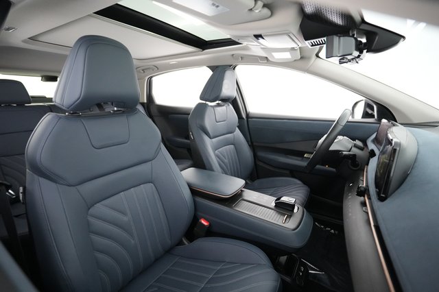 2024 Nissan Ariya — photo 18 of 23