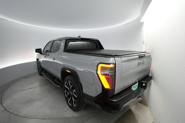 2024 GMC Sierra EV — photo 2 of 15