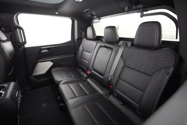 2024 GMC Sierra EV — photo 4 of 15