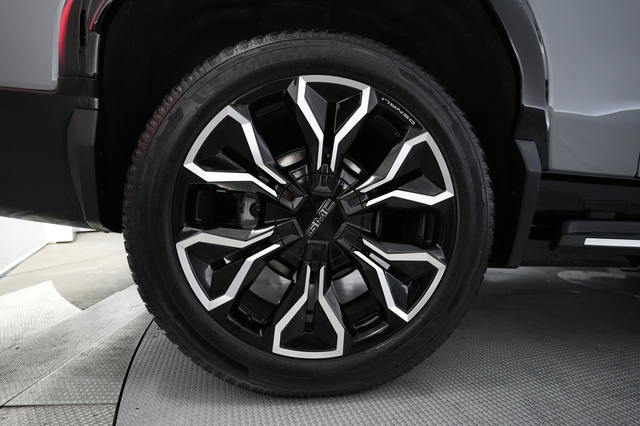 2024 GMC Sierra EV