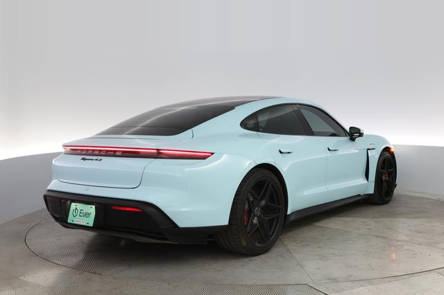 2020 Porsche Taycan — photo 2 of 23