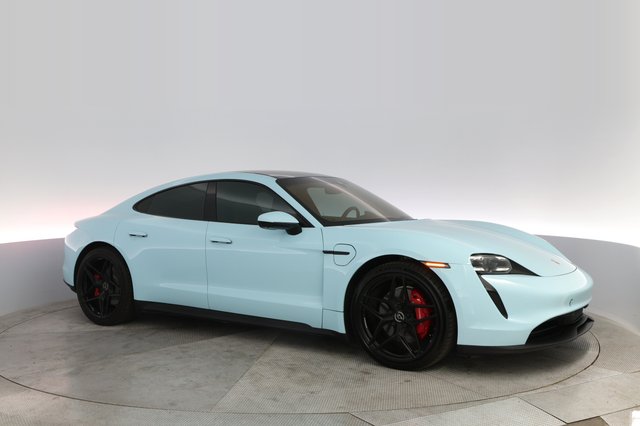 2020 Porsche Taycan — photo 11 of 23