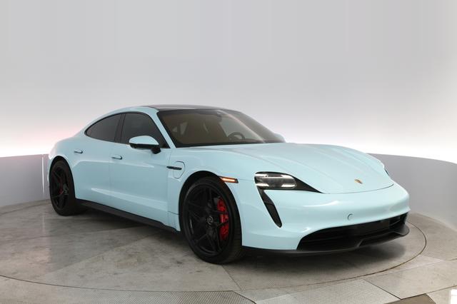 2020 Porsche Taycan — photo 10 of 23