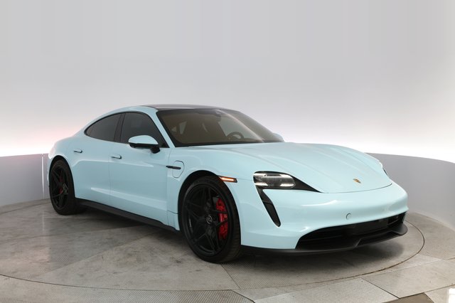 2020 Porsche Taycan — photo 10 of 23