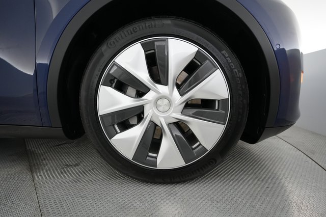 2021 Tesla Model Y — photo 17 of 22