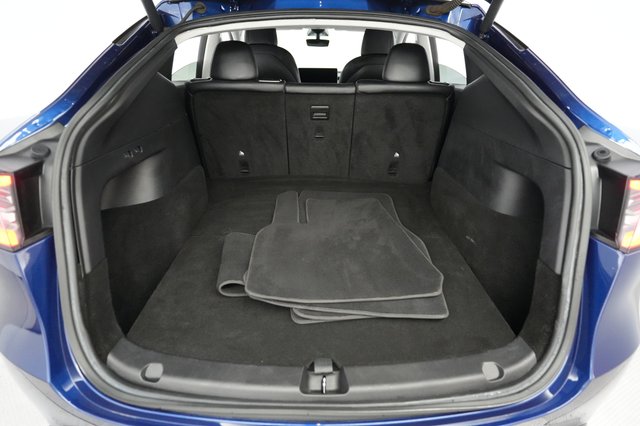 2021 Tesla Model Y — photo 6 of 22