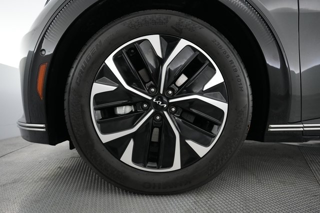 2022 Kia EV6 — photo 16 of 21