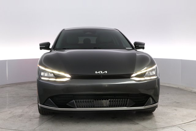 2022 Kia EV6 — photo 9 of 21