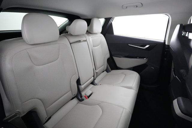 2022 Kia EV6 — photo 4 of 21