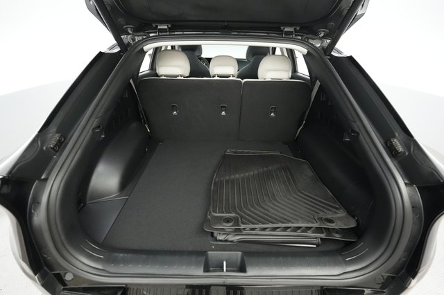 2022 Kia EV6 — photo 6 of 21