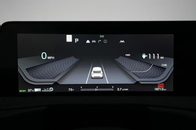 2022 Kia EV6 — photo 5 of 21