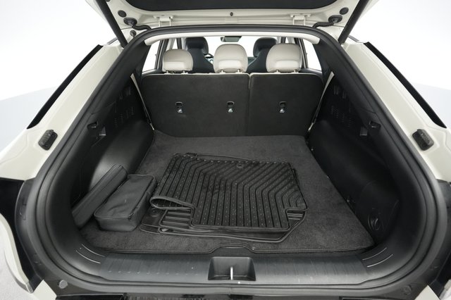 2022 Kia EV6 — photo 6 of 21