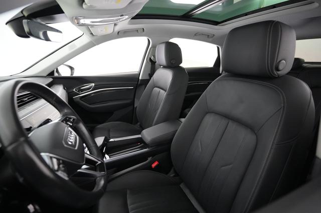 2022 Audi e-tron Sportback — photo 3 of 25