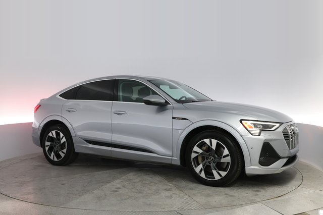 2022 Audi e-tron Sportback — photo 11 of 25