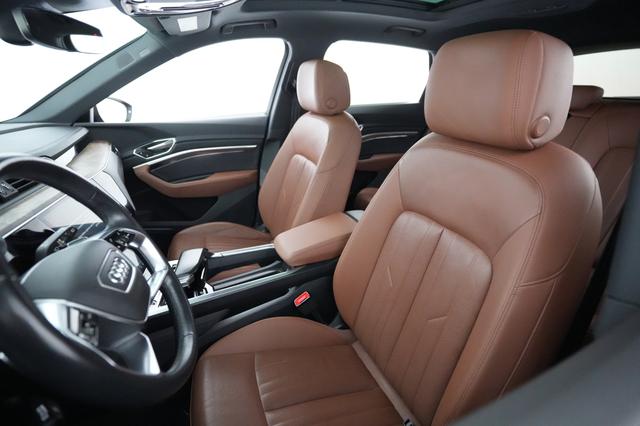 2022 Audi e-tron — photo 3 of 21