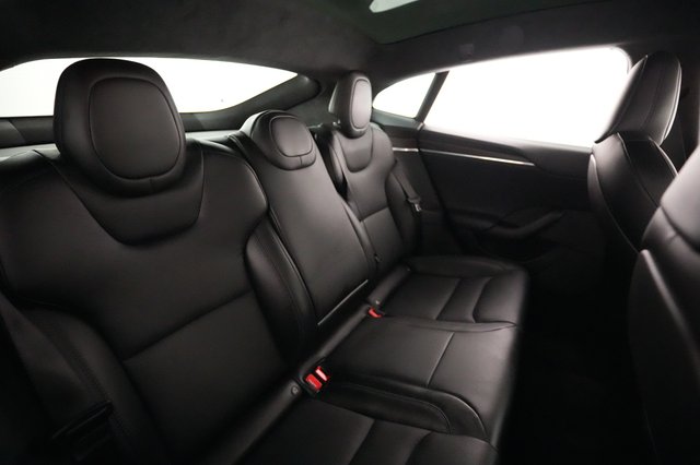 2022 Tesla Model S — photo 4 of 21