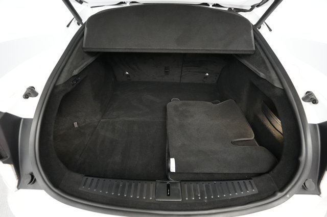 2022 Tesla Model S — photo 6 of 21