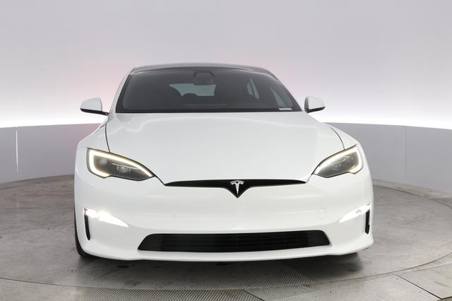 2022 Tesla Model S — photo 9 of 21
