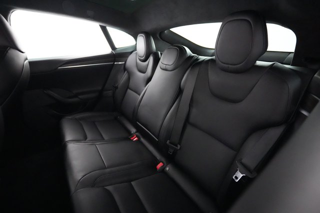 2022 Tesla Model S — photo 19 of 21