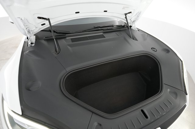 2022 Tesla Model S — photo 20 of 21