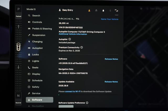 2022 Tesla Model S — photo 5 of 21