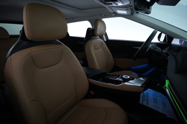 2023 Kia EV6 — photo 18 of 20
