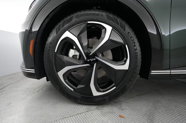 2023 Kia EV6 — photo 7 of 20