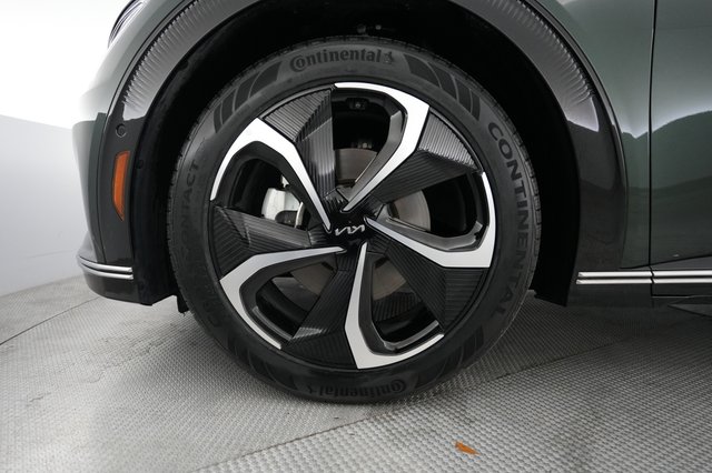 2023 Kia EV6 — photo 7 of 20