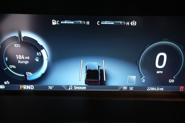 2023 Ford F-150 Lightning — photo 5 of 17