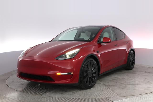 2023 Tesla Model Y — VIN 7SAYGDEF0PF765923