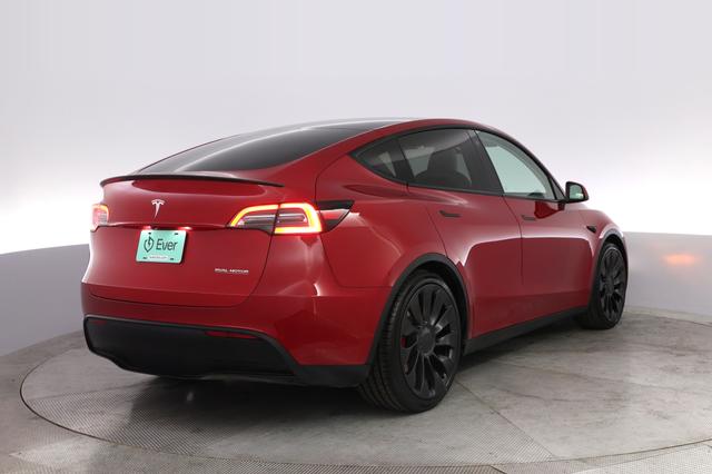 2023 Tesla Model Y — photo 2 of 22