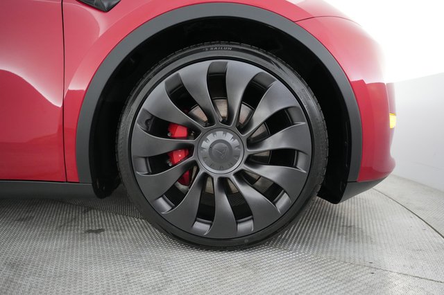 2023 Tesla Model Y — photo 17 of 22