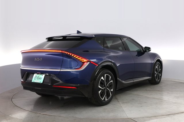 2024 Kia EV6 — photo 2 of 21