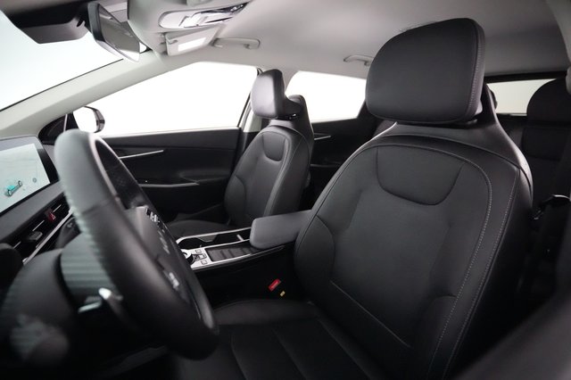 2024 Kia EV6 — photo 3 of 21