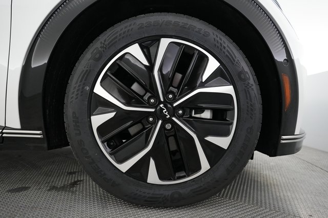 2024 Kia EV6 — photo 7 of 21